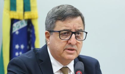 Relator da LDO diz que emenda para comprar passagens com dinheiro público é "justa"