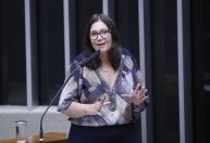 Querem prender Bolsonaro a qualquer custo, diz Bia Kicis à CNN