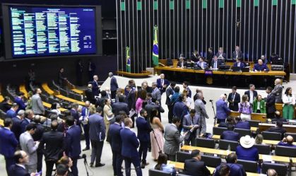 Câmara dos Deputados aprova proibição de linguagem neutra em órgãos públicos