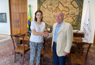 Futura chanceler de Milei faz “visita surpresa” ao Itamaraty