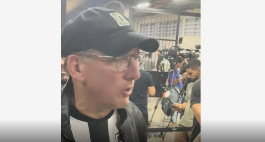 John Textor após a partida entre Botafogo e Palmeiras, no Estádio Nilton Santos