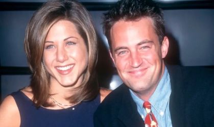 Aniston ajudou Perry com a luta contra o vício e está "devastada", segundo amigos