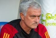 Mourinho pode recusar Arábia por Seleção Brasileira, diz jornal