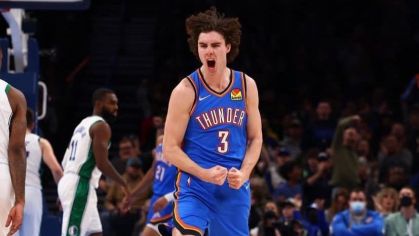 Josh Giddey em partida do Thunder na NBA