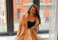 Brasileira morre em acidente envolvendo bicicleta elétrica e caminhão na Irlanda
