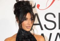 Kim Kardashian mostra tatuagem escondida há dois anos: 