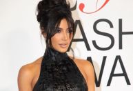 Kim Kardashian mostra tatuagem escondida há dois anos: “Ninguém vê”