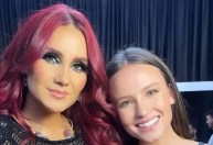 Larissa Manoela vai a show do RBD no Rio e tira foto com Dulce Maria: “Sonho”