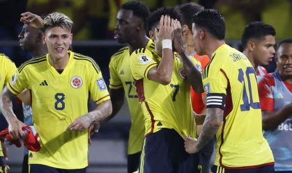 Brasil leva virada da Colômbia em noite de Luis Díaz, que se emociona com pai no estádio