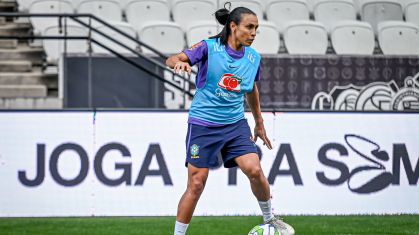 Marta em treino da Seleção Brasileira Feminina
