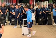 Com gritos de “campeão”, Argentina chega ao Rio para jogo com o Brasil