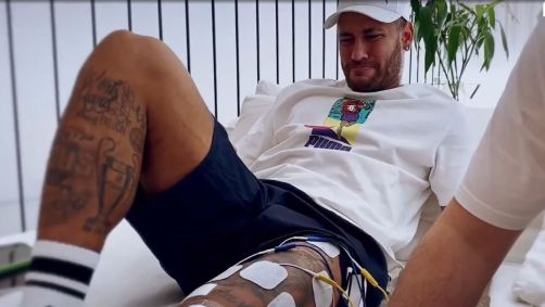 Neymar em processo de recuperação de lesão