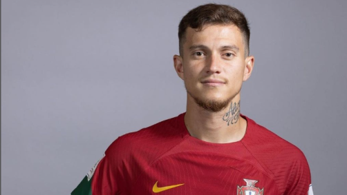 Meio-campista foi vendido pelo Porto ao Al-Nassr