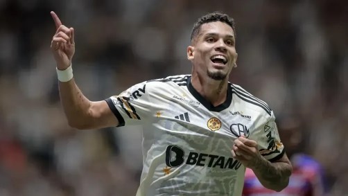 Paulinho é o artilheiro do Brasileirão 2023 com 18 gols