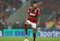 MMFla: Pulgar troca tapas com jogador em amistoso nos EUA