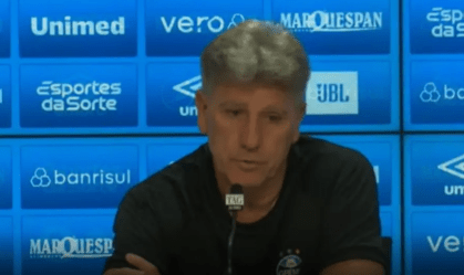 Renato dispara contra Corinthians: "Ninguém chutou a porta do VAR em São Paulo"