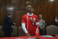 Romário compara Zagallo a Pelé ao tomar posse no América-RJ: 