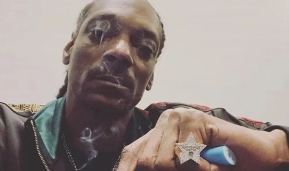 Snoop Dogg anuncia que decidiu parar de fumar: "Respeite minha privacidade"
