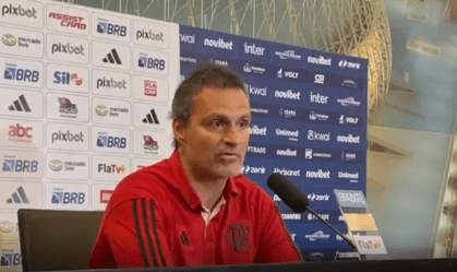 Dirigente do Flamengo dispara contra arbitragem e ironiza John Textor