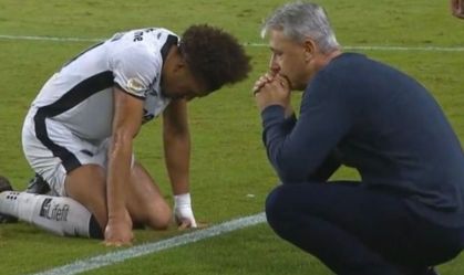 Tiago Nunes e Adryelson lamentam o gol sofrido no último minuto diante do Coritiba
