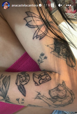 A sertaneja Ana Castela compartilhou nas redes sociais as novas tatuagens / Reprodução/Redes sociais