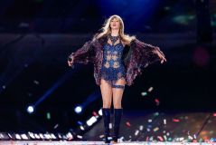 Taylor Swift durante show no Allianz Parque, em São Paulo