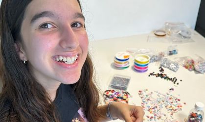 Pais realizam sonho de fã de Taylor Swift em aniversário de 13 anos
