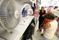 Onda de calor faz venda de ventilador e ar-condicionado usados subir até 9.300% na última semana