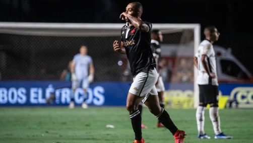 Lateral Paulo Henrique marcou seu primeiro gol com a camisa do Vasco contra o Botafogo