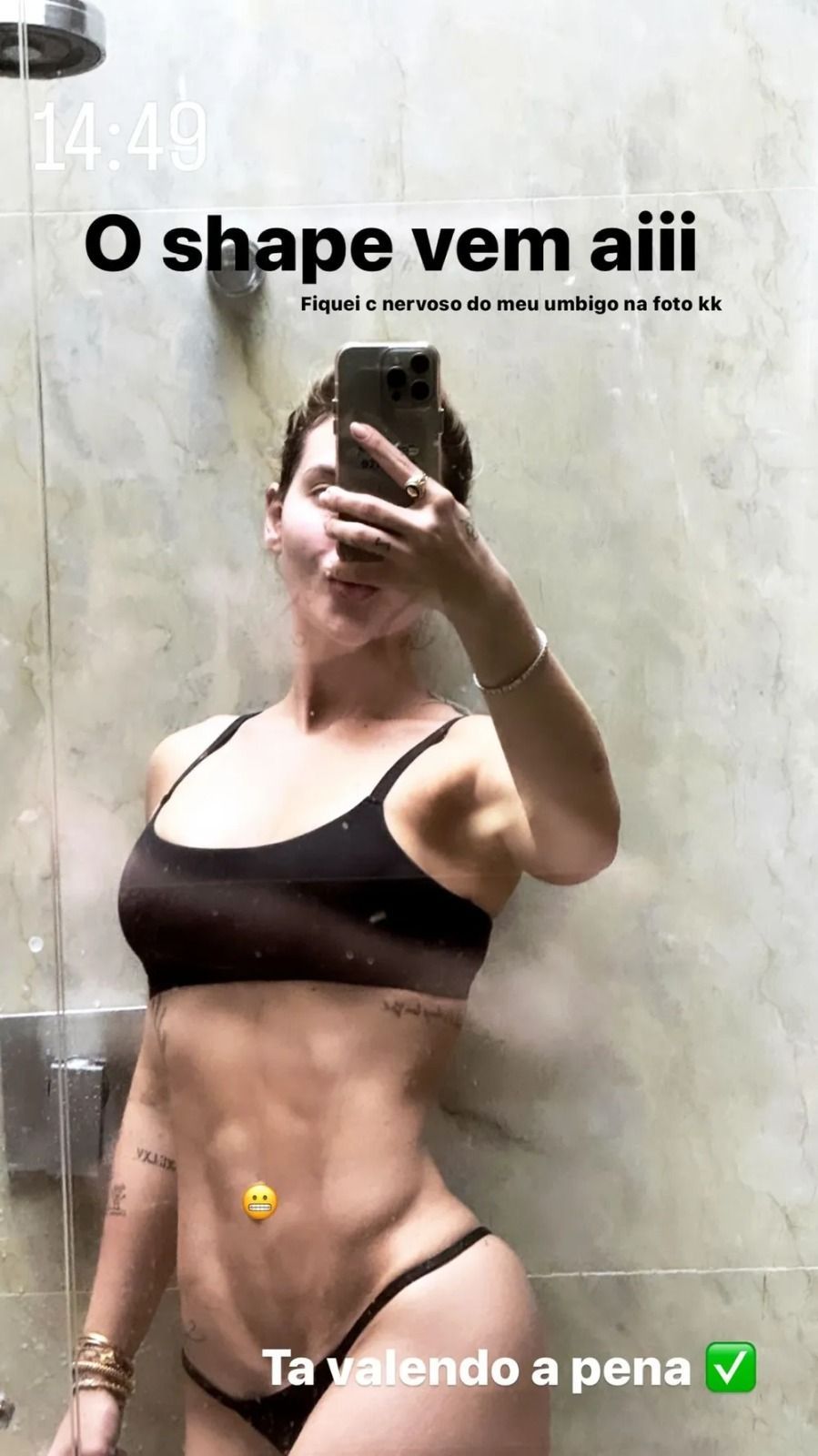 Virginia exibiu barriga trincada após dia fitness / Reprodução/Instagram