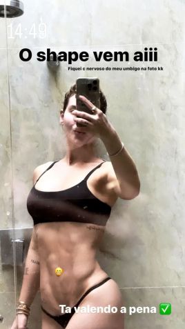 Virginia exibiu barriga trincada após dia fitness / Reprodução/Instagram