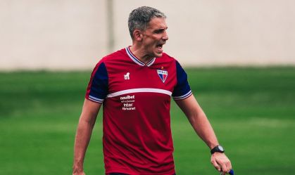 Vojvoda ganha homenagem do Fortaleza em dia que entrará para a história