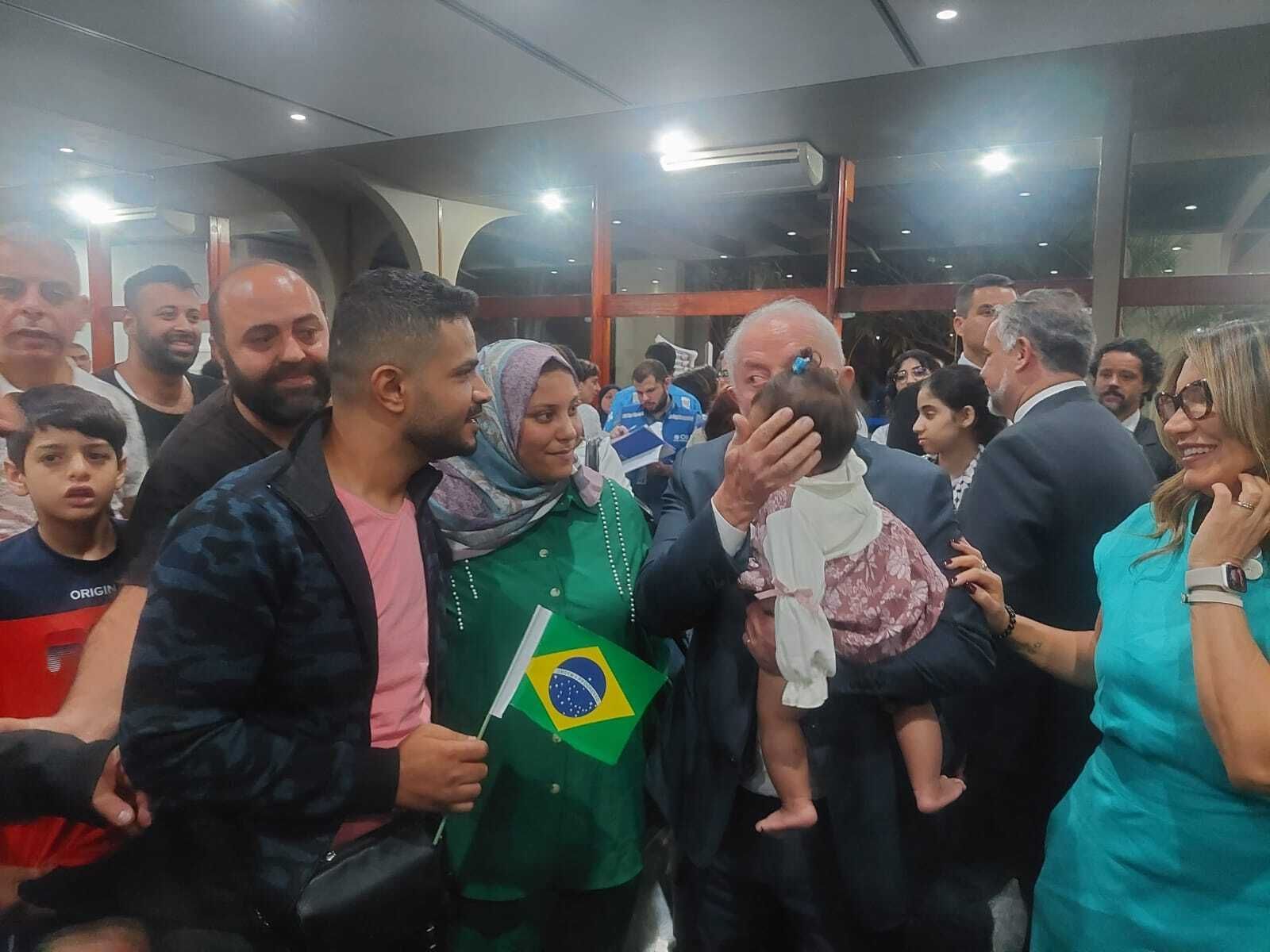 , de apenas 9 meses, foi a brasileira mais jovem a ser repatriada da Faixa de Gaza na segunda-feira (13)