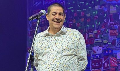 Homem alega ser filho de Zeca Pagodinho; cantor se dispõe a fazer teste de DNA