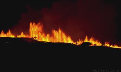 Vulcão na Islândia entra em erupção após semanas de atividade sísmica