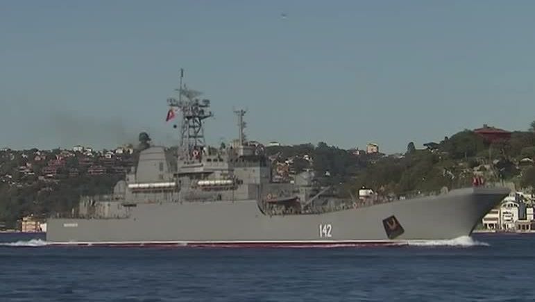 Imagem de arquivo do navio de desembarque Novocherkassk, que o Ministério da Defesa da Rússia diz que foi danificado em um ataque ucraniano na Crimeia