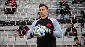Léo Jardim, goleiro do Vasco, atuou em todas as partidas do Campeonato Brasileiro