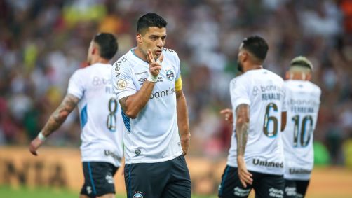 Suárez comemora gol contra o Fluminense no Maracanã