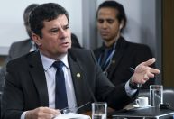 Moro diz a aliados que não revela voto em sabatina para evitar retaliações