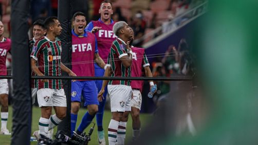 John Kennedy comemora o segundo gol do Fluminense sobre o Al Ahly