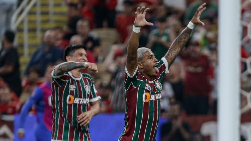 John Kennedy comemora o segundo gol do Fluminense sobre o Al Ahly