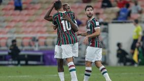 Arias comemora com Ganso