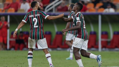 Arias comemora com Samuel Xavier
