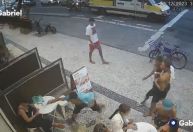 “Tem que ser com pau”: moradores de Copacabana criam grupos para caçar ladrões