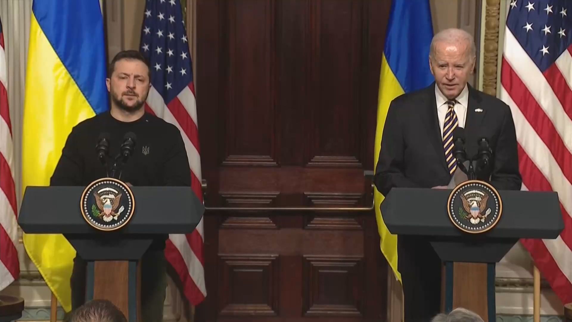 Volodymyr Zelensky, presidente da Ucrânia, e Joe Biden, presidente dos Estados Unidos