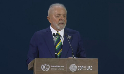 Lula critica países que "lucram com a guerra" e cobra redução de combustíveis fósseis na COP28