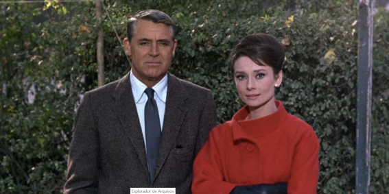 Cary Grant e Audrey Hepburn no filme "Charada"