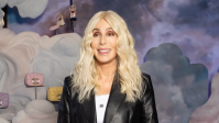 Cher conta detalhes de quando "invadiu" festa na casa de Salvador Dalí
