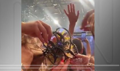 Drone prende em cabelo de mulher durante show de Alok em Florianópolis