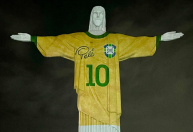 Homenagens a Pelé tem Cristo Redentor “Canarinho” e carta do Papa